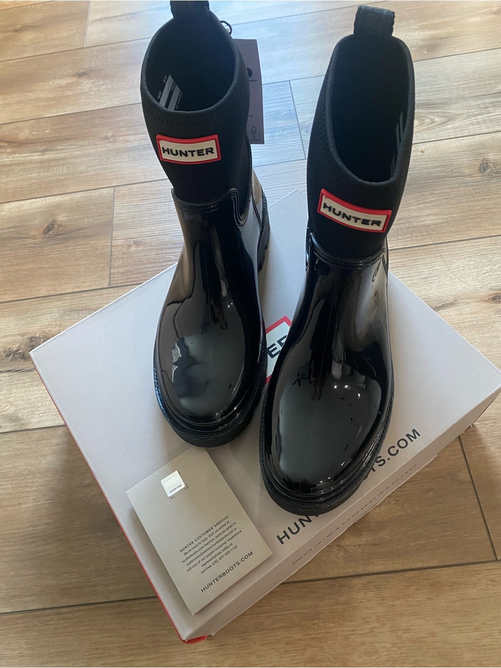 Hunter Men's Black Gloss Chelsea Ankle Rain Boots